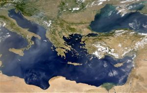 Read more about the article Ελλάδα: γέφυρα δύο κόσμων;
